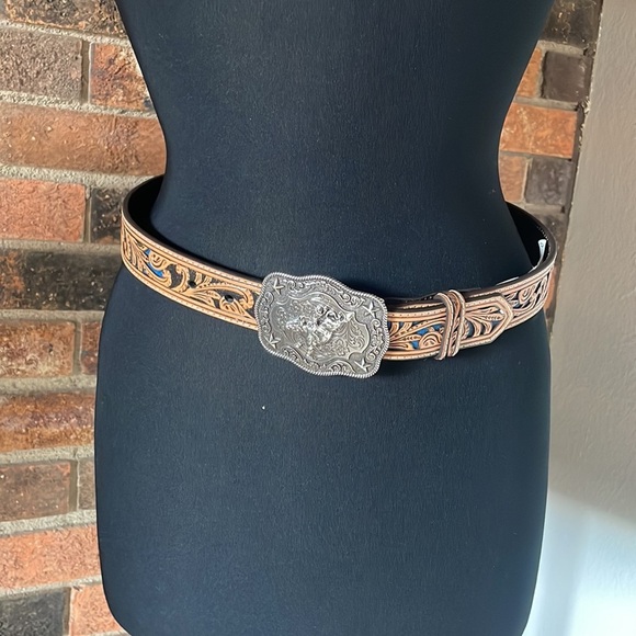 Nocona Men's Brown Leather Tooled Belt - Picture 3 of 8